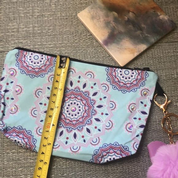 #84a NWOT Swarovski Crystal Bag & Lavender Pom Pom Keychain 👛☯️ *one of a kind* - Picture 15 of 17